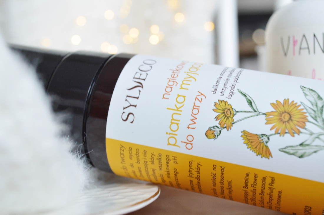 czym myć twarz olejek, żel czy pianka puderek.com.pl